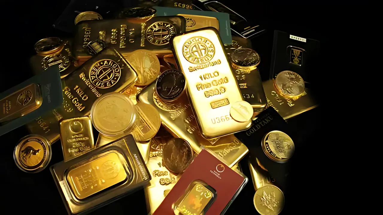 Gold Prices Poised for Record Highs Amid Trump Trade Chaos: Commodity & Currency Analysis