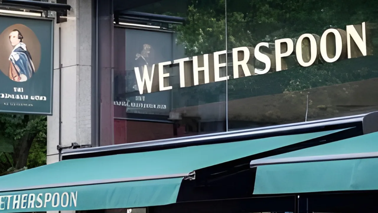 JD Wetherspoon Warns of £60m Staffing Cost Hit as Analysts Predict Pint Price Rises