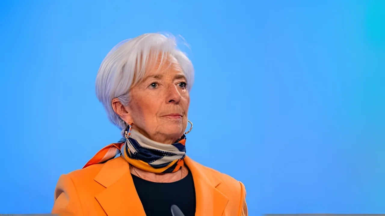 Eurozone Inflation Drops to 2.2%: ECB Rate Cuts Gain Momentum as Price Pressures Ease