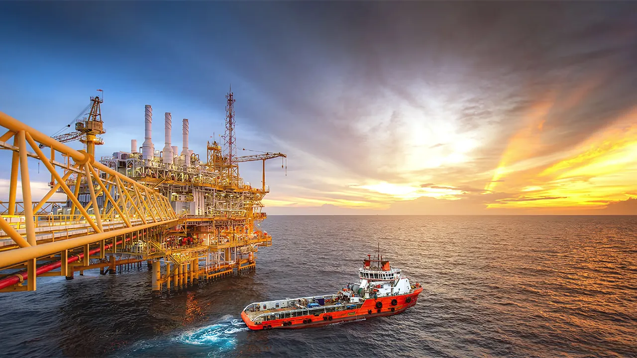 Oil Prices Dip After Rally Fueled by US-China Tariff Truce: Pound and Gold Trends Analyzed