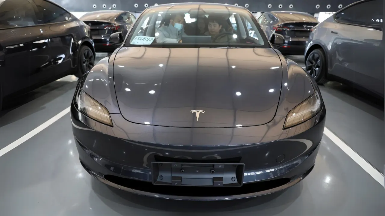 Tesla's China-Made EV Sales Decline 15% Year-Over-Year in May 2025