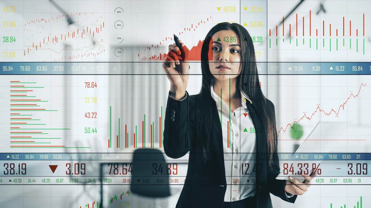 2 Rock-Solid Dividend Stocks to Hold for the Next 10 Years